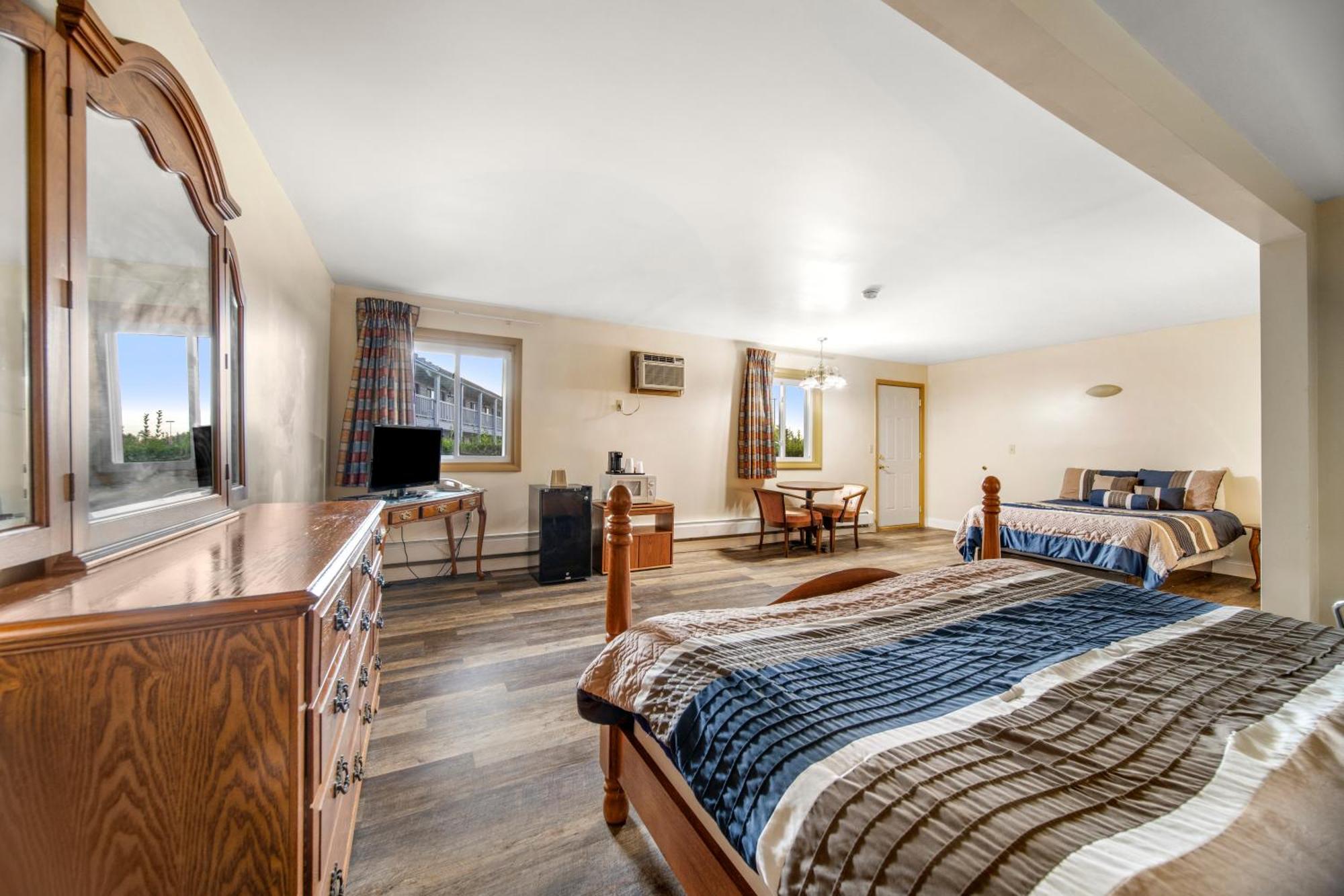 Thumb Heritage Inn Sandusky Exterior foto