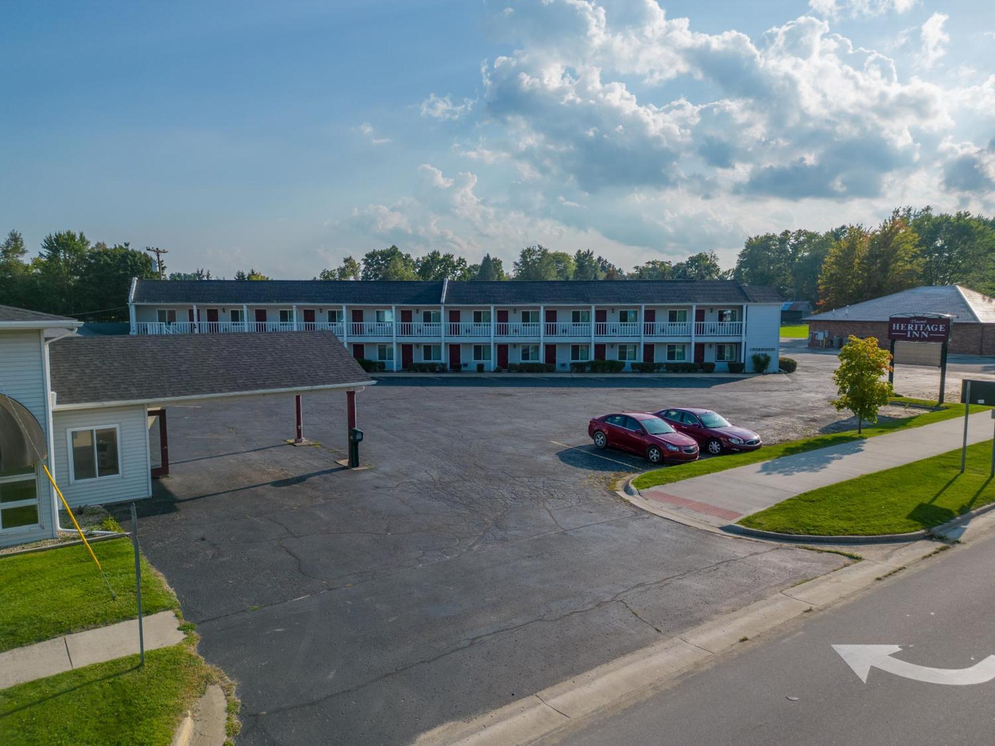 Thumb Heritage Inn Sandusky Exterior foto